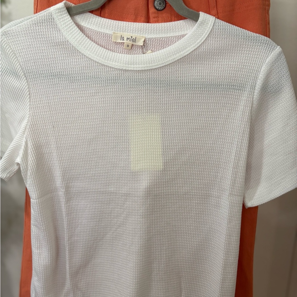 LA MIEL White Short Sleeve Tee - Picture 2 of 2